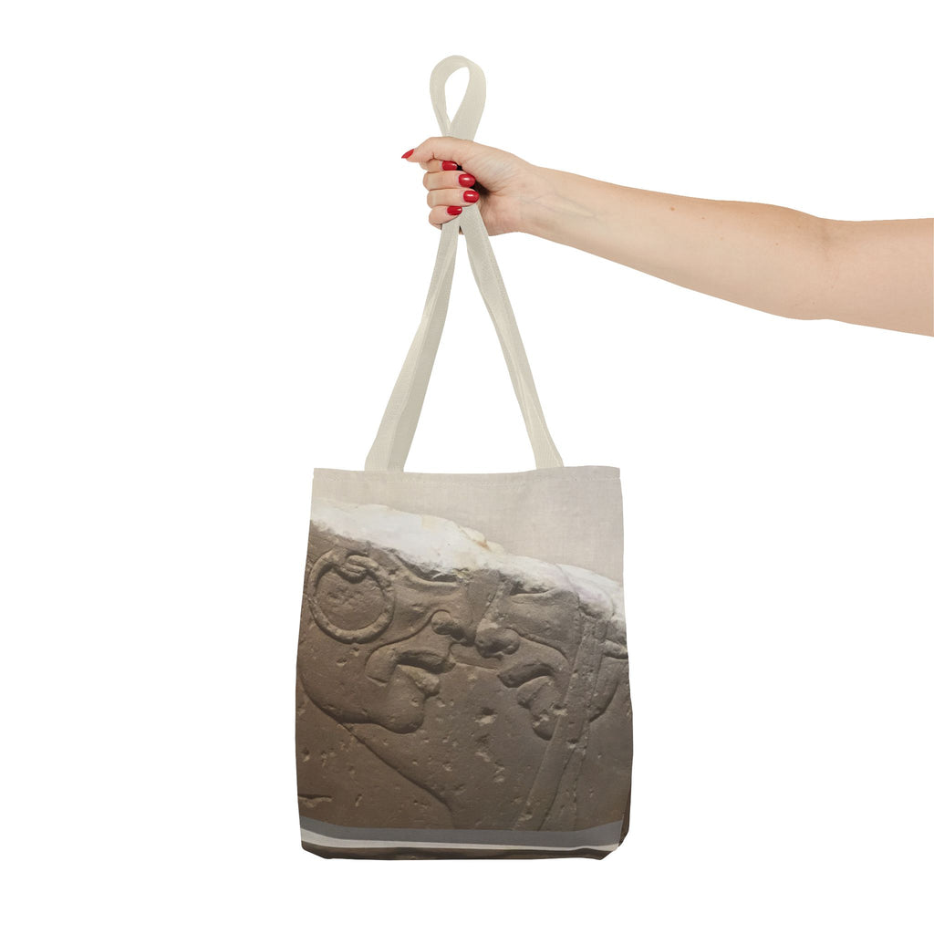 Amor Y Guerra Tote Bag (AOP)